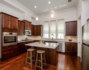 2960 Rusk Street - Photo Thumbnail 2