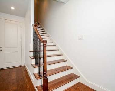 2960 Rusk Street - Photo Thumbnail 9