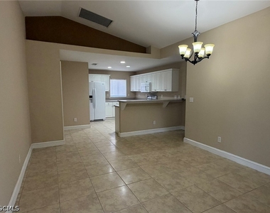 3404 Ne 9th Avenue - Photo Thumbnail 5