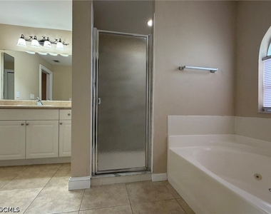 3404 Ne 9th Avenue - Photo Thumbnail 31