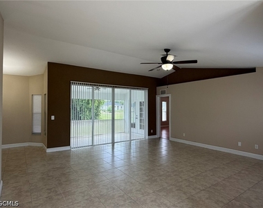 3404 Ne 9th Avenue - Photo Thumbnail 2