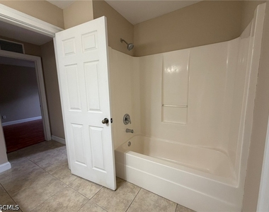 3404 Ne 9th Avenue - Photo Thumbnail 19