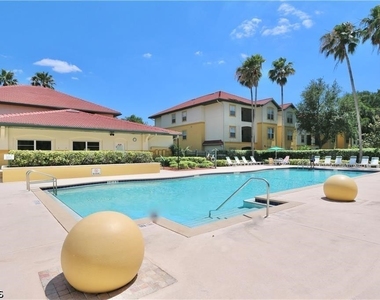 11540 Villa Grand - Photo Thumbnail 17