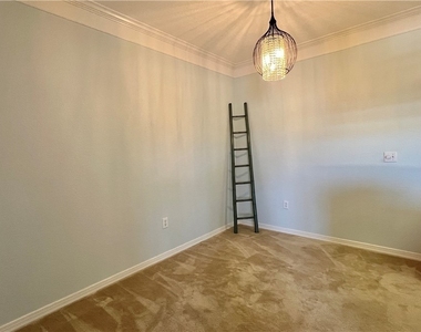 11540 Villa Grand - Photo Thumbnail 8