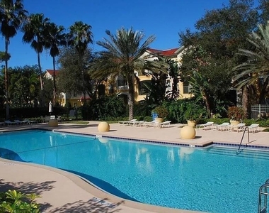 11540 Villa Grand - Photo Thumbnail 20