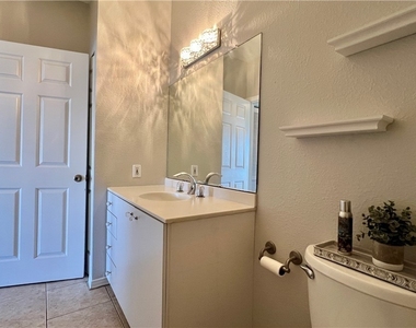 11540 Villa Grand - Photo Thumbnail 10