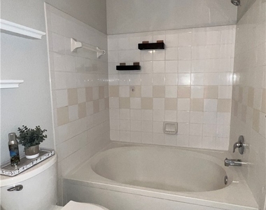 11540 Villa Grand - Photo Thumbnail 11