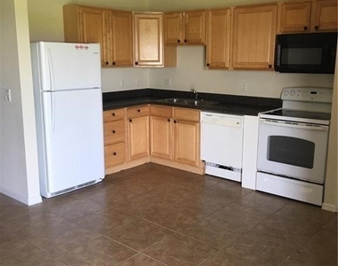139 Milwaukee Boulevard - Photo Thumbnail 2