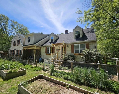 133 Raymond - Photo Thumbnail 1