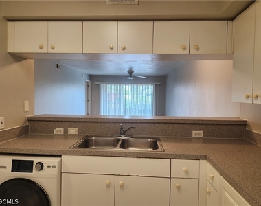621 Sw 47th Terrace - Photo Thumbnail 3