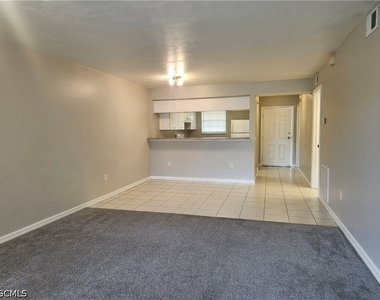 621 Sw 47th Terrace - Photo Thumbnail 9