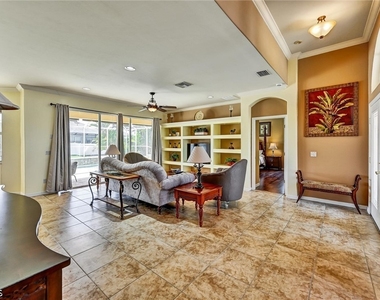 311 Sw 32nd Place - Photo Thumbnail 22