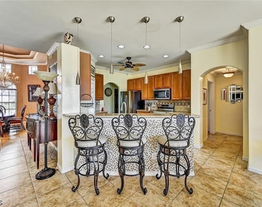 311 Sw 32nd Place - Photo Thumbnail 26
