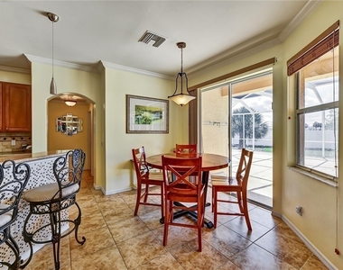 311 Sw 32nd Place - Photo Thumbnail 25