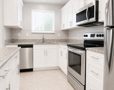 1625 Sw 1st Avenue - Photo Thumbnail 1