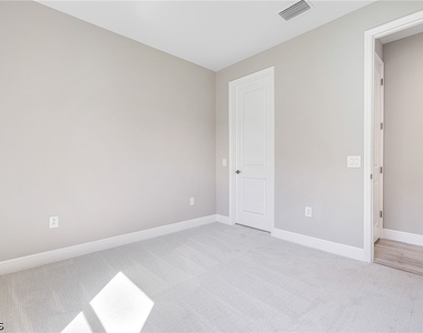 17812 Summerland Key Court - Photo Thumbnail 17