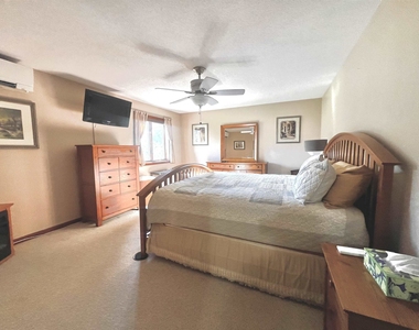 155 Dorr - Photo Thumbnail 3