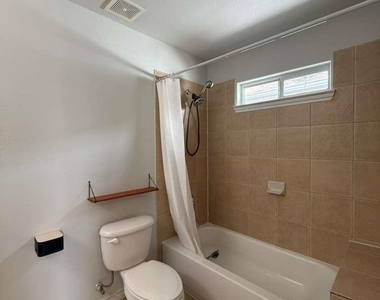 9623 Elmview Place - Photo Thumbnail 17