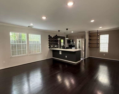 9623 Elmview Place - Photo Thumbnail 4