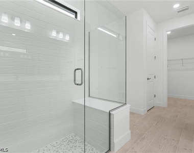 2104 Freemont Way - Photo Thumbnail 10