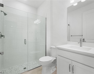 2104 Freemont Way - Photo Thumbnail 13