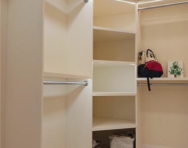 2727 Se 24th Place - Photo Thumbnail 8