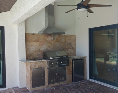 2727 Se 24th Place - Photo Thumbnail 9