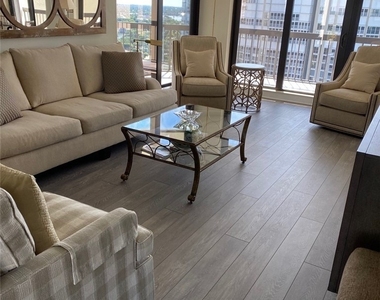 4551 Gulf Shore Boulevard N - Photo Thumbnail 3