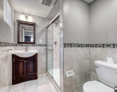 407 Hudson - Photo Thumbnail 7