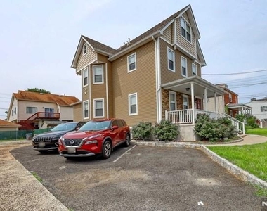 407 Hudson - Photo Thumbnail 1