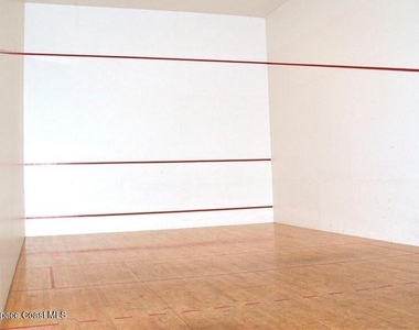 1810 Waterford Drive - Photo Thumbnail 33