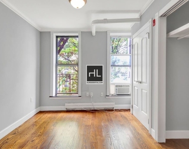 Avenue B - Photo Thumbnail 1
