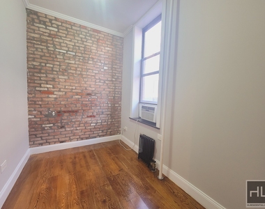 Avenue B - Photo Thumbnail 3
