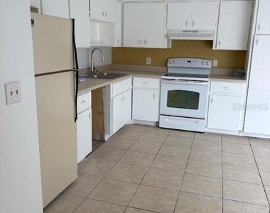 7467 Mead Drive - Photo Thumbnail 3