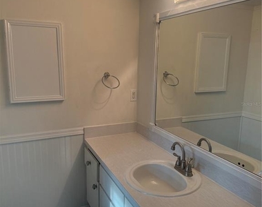 1100 E Bay Drive - Photo Thumbnail 6