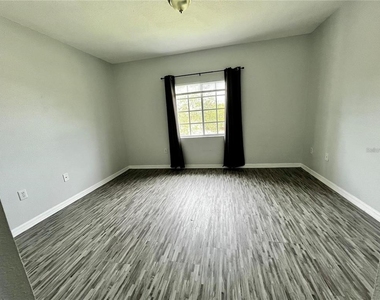 6011 Skydale Way - Photo Thumbnail 24