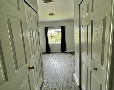 6011 Skydale Way - Photo Thumbnail 19
