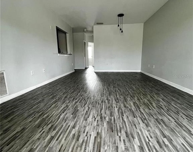 6011 Skydale Way - Photo Thumbnail 13