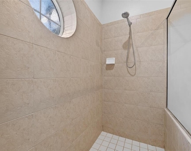 5401 Cafrey Place - Photo Thumbnail 40