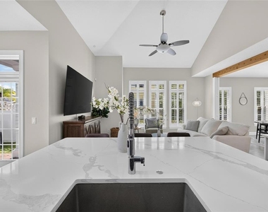 5401 Cafrey Place - Photo Thumbnail 21