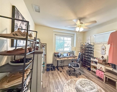 317 28th Street W - Photo Thumbnail 8