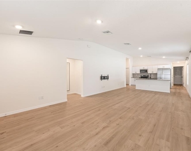 12401 Streambed Drive - Photo Thumbnail 4