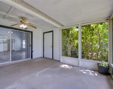2390 Bentley Dr - Photo Thumbnail 36