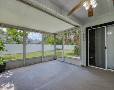 2390 Bentley Dr - Photo Thumbnail 37