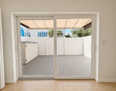 301 S Bungalow Park Avenue - Photo Thumbnail 6