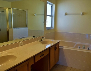 29530 Waggle Drive - Photo Thumbnail 7