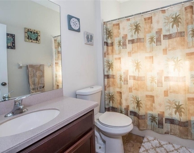 1742 Mira Lago Circle - Photo Thumbnail 26