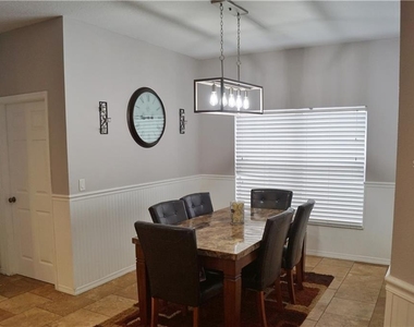 1742 Mira Lago Circle - Photo Thumbnail 18