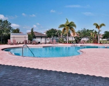 1742 Mira Lago Circle - Photo Thumbnail 33