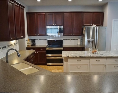 1742 Mira Lago Circle - Photo Thumbnail 16